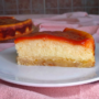Cheesecake creola con formaggio della Guiana e marmellata di guava.
