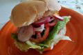 Hamburger di manzo con ravanello, non é così strano come sembra.