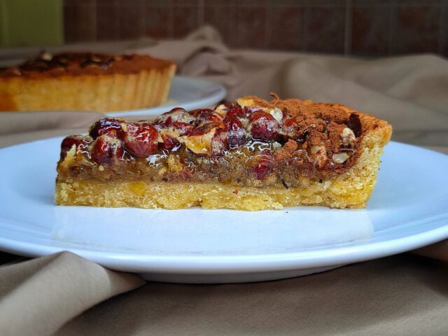 Crostata nocciole e miele