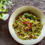 Deliziosi fiori di papaya saltati in padella con sabu di gamberi.