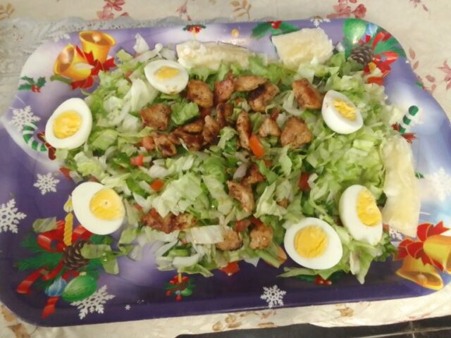 insalata di petto di pollo e uova