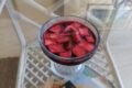 Come preparare una deliziosa gelatina di fiori di ibisco e mele.