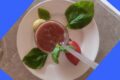 Delizioso succo vitaminico per il nostro corpo con guava e pomodori.