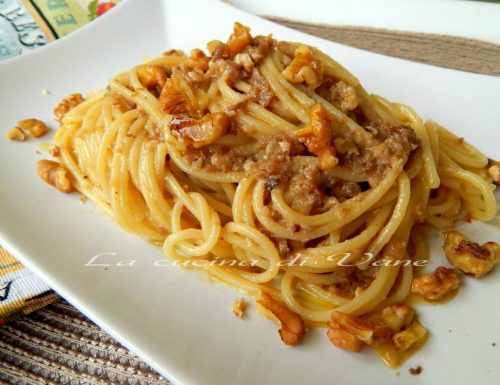 Spaghetti ricotta e noci primo goloso