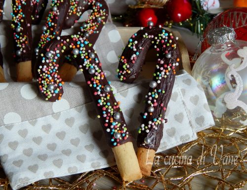 Bastoncini al cioccolato biscotti di Natale