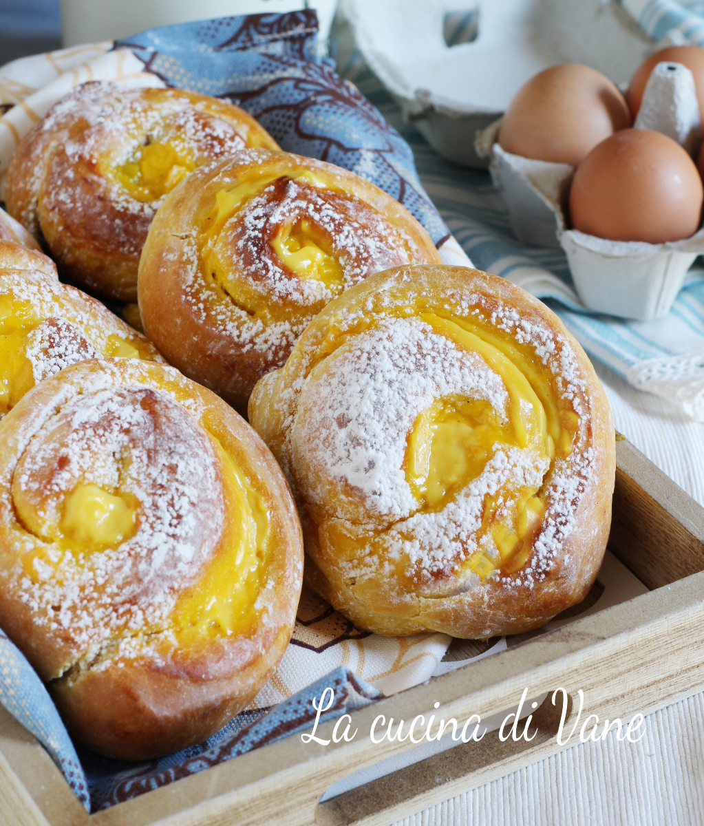 Girelle Brioches Alla Crema Ricetta Per Dolce Lievitato Senza Burro