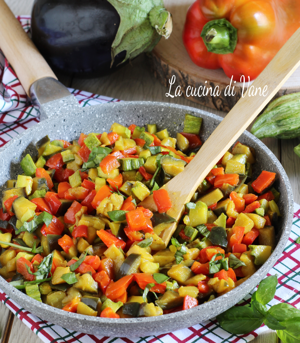 RATATOUILLE DI VERDURE in padella ricetta contorno facile e veloce