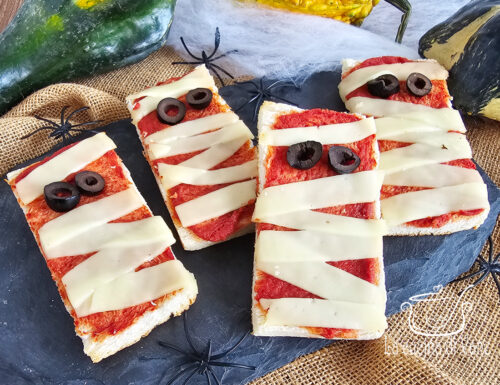 PIZZETTE MUMMIA DI HALLOWEEN