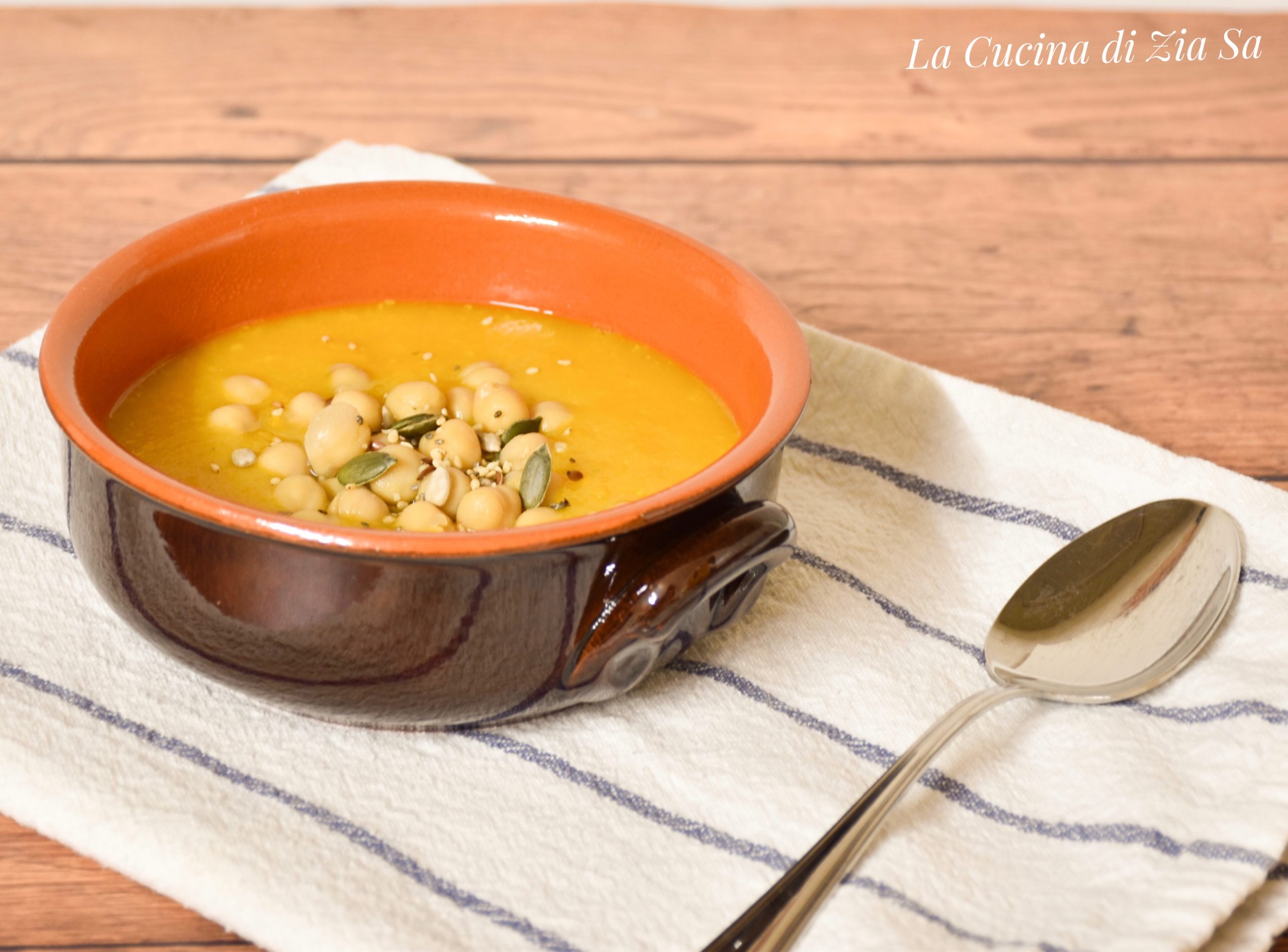 - La Cucina di Zia Sa Zuppa di zucca e ceci bimby