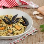 spaghetti con le cozze in bianco ricetta facile