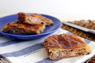 pizza rustica carne e mozzarella