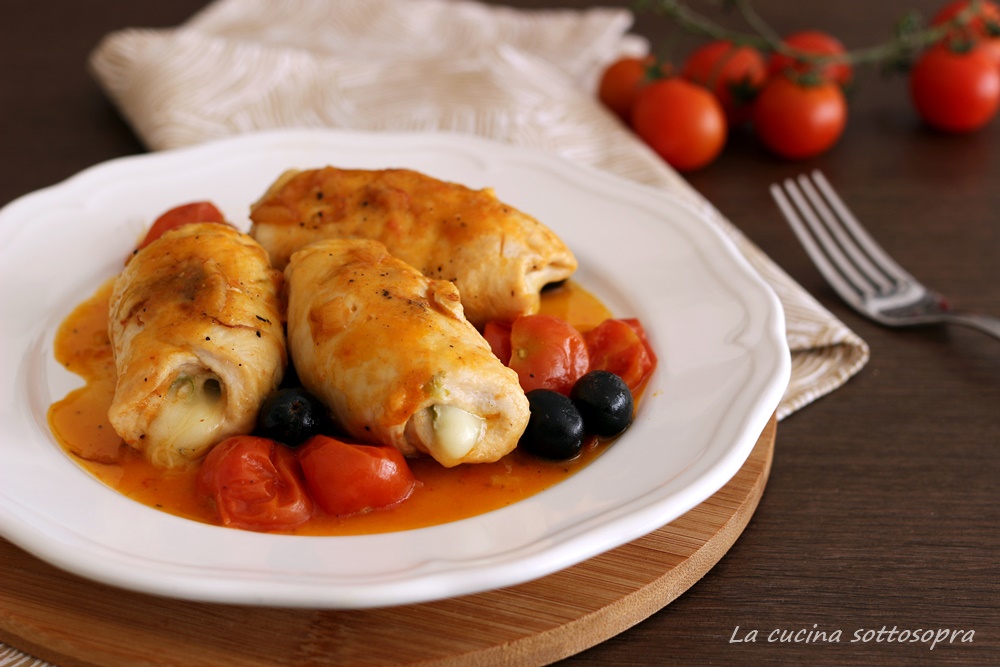 involtini di pollo filanti con pomodoro e olive ricetta