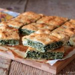 Torta salata con pasta sfoglia ricotta e spinaci