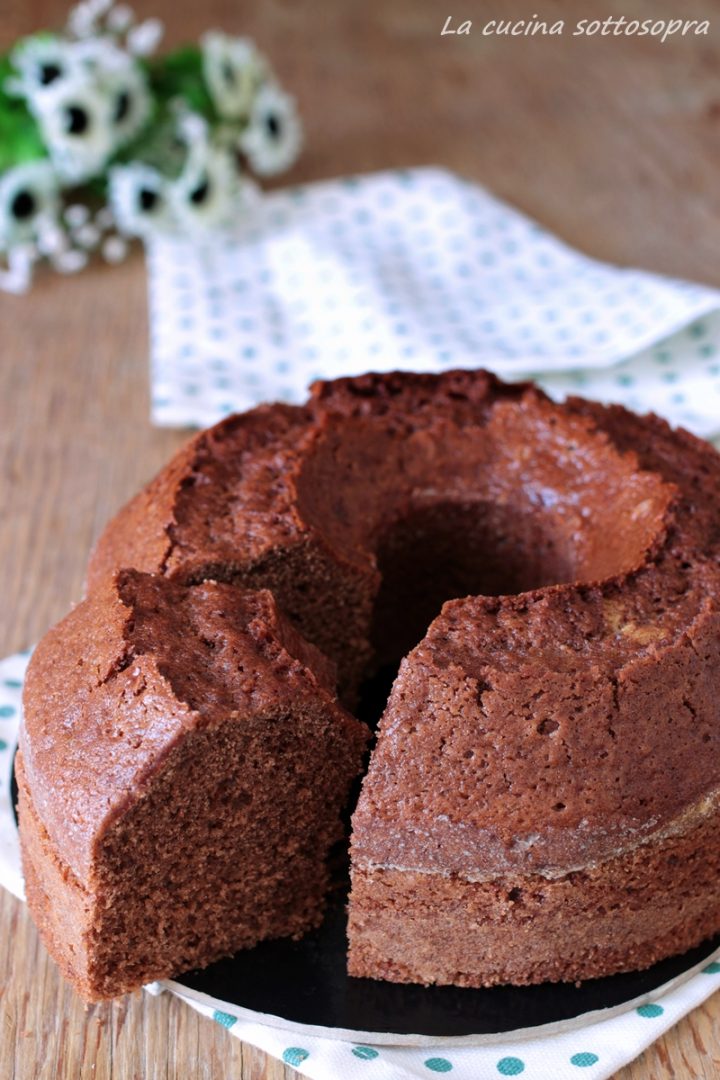 ciambella al bicchiere al cacao