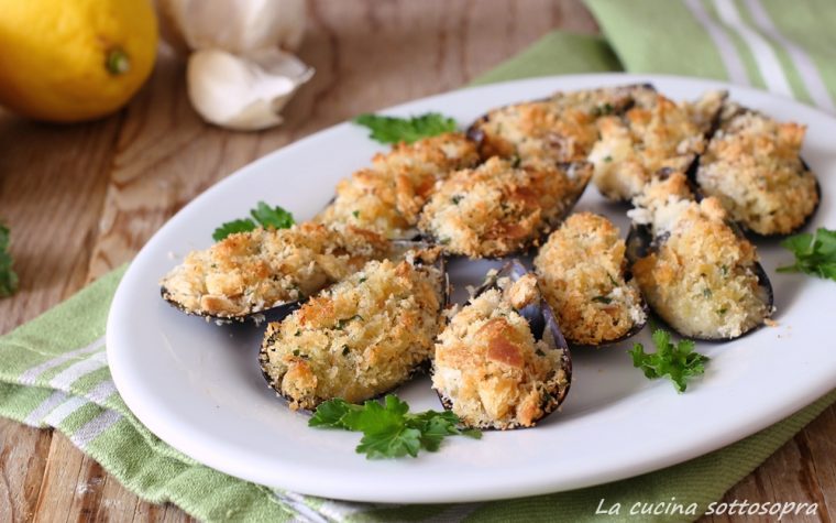 Cozze gratinate al forno Cozze gratinate al forno