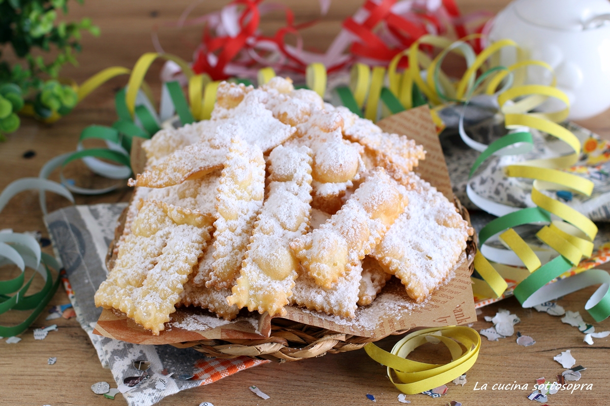 chiacchiere di carnevale bollose