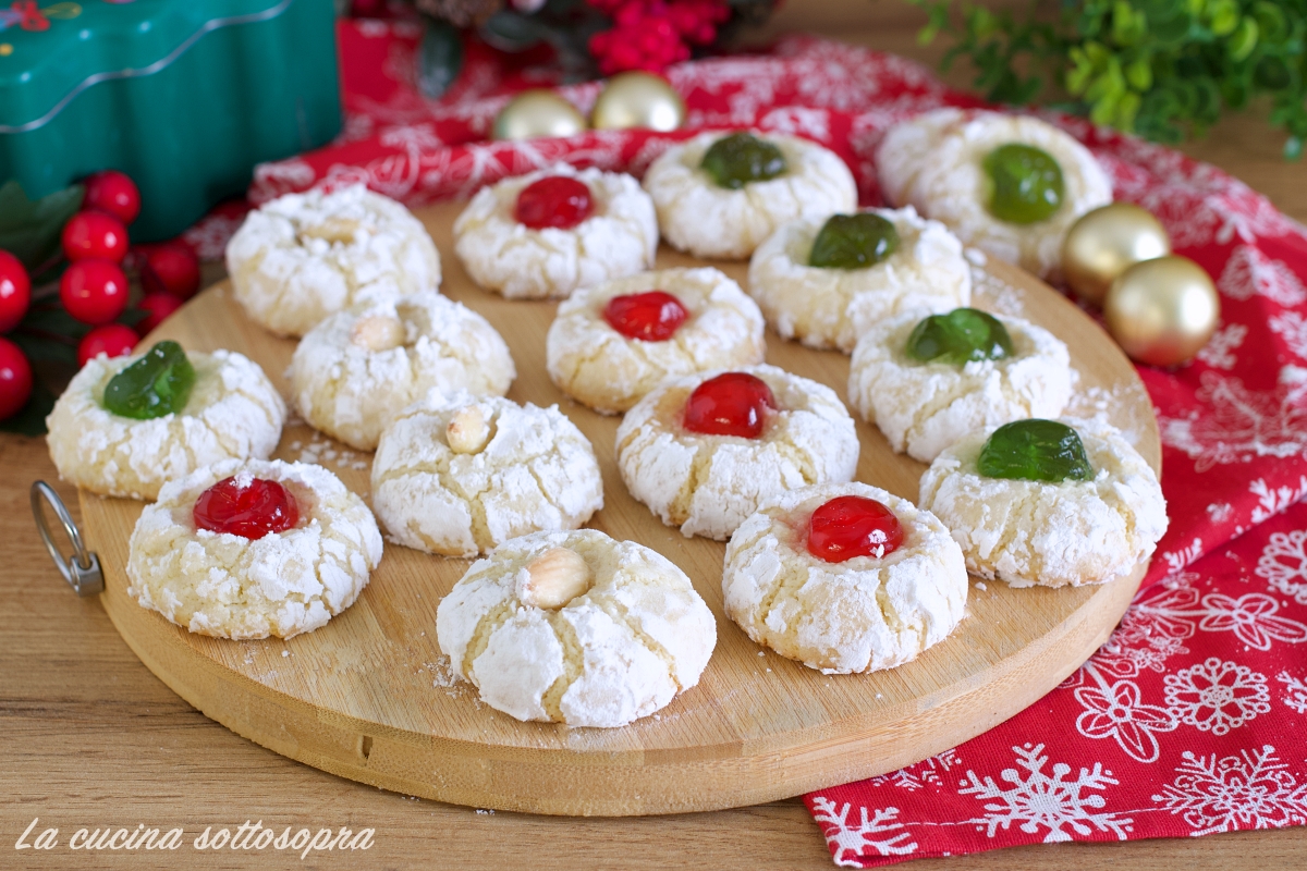 dolci di pasta di mandorle