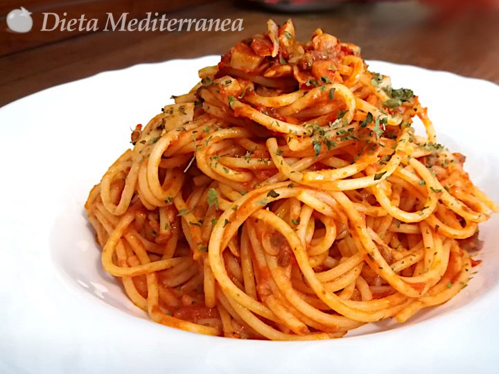 Spaghetti Alle Vongole In ROSSO » MIRYS Food - Dieta Mediterranea E Non ...