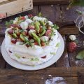 Pavlova alle fragole e kiwi-torta di compleanno