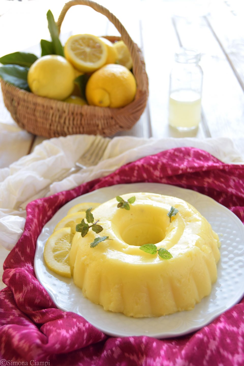 Budino al limone-dessert facile e leggero