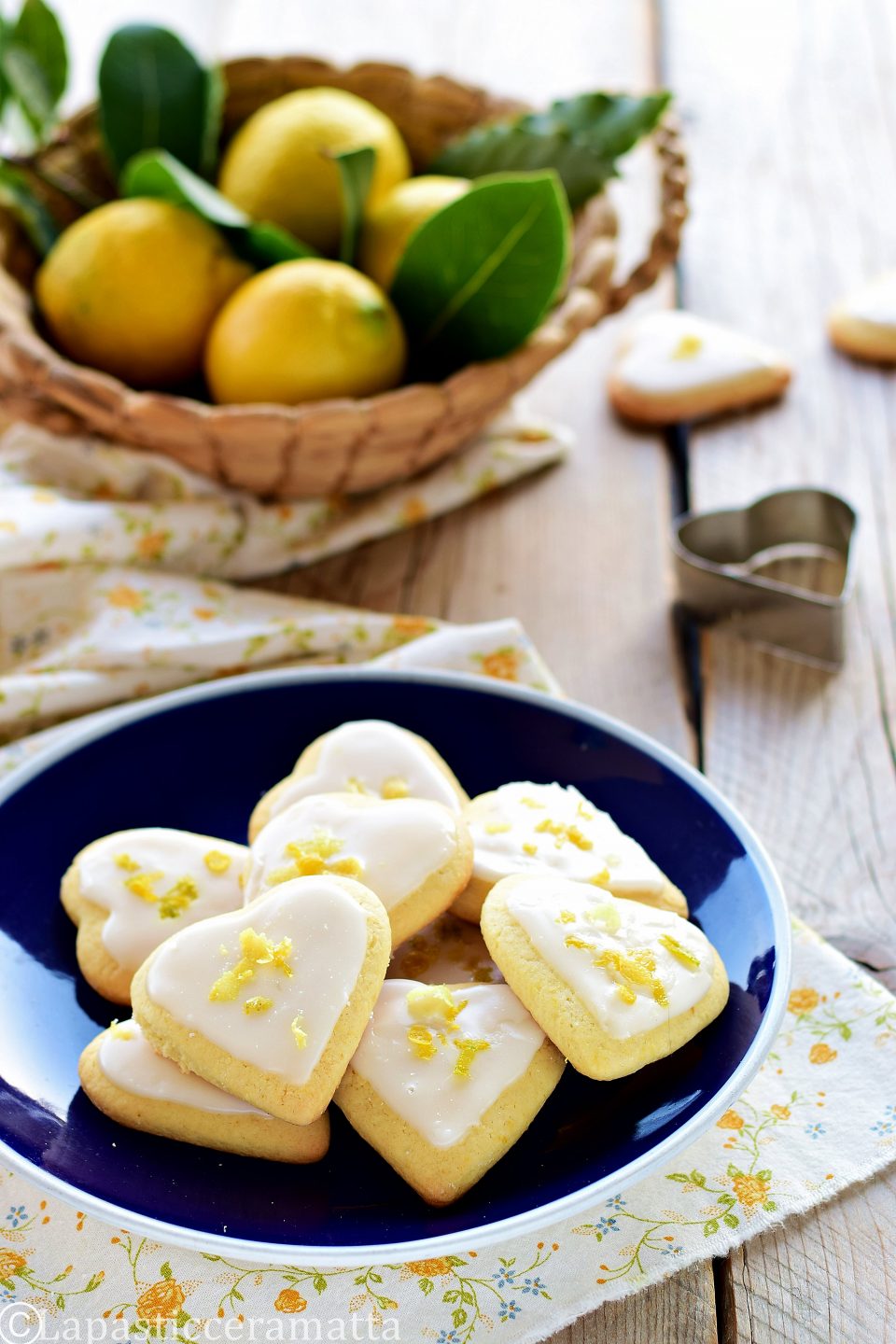 Biscotti al limone- dolci cuori glassati
