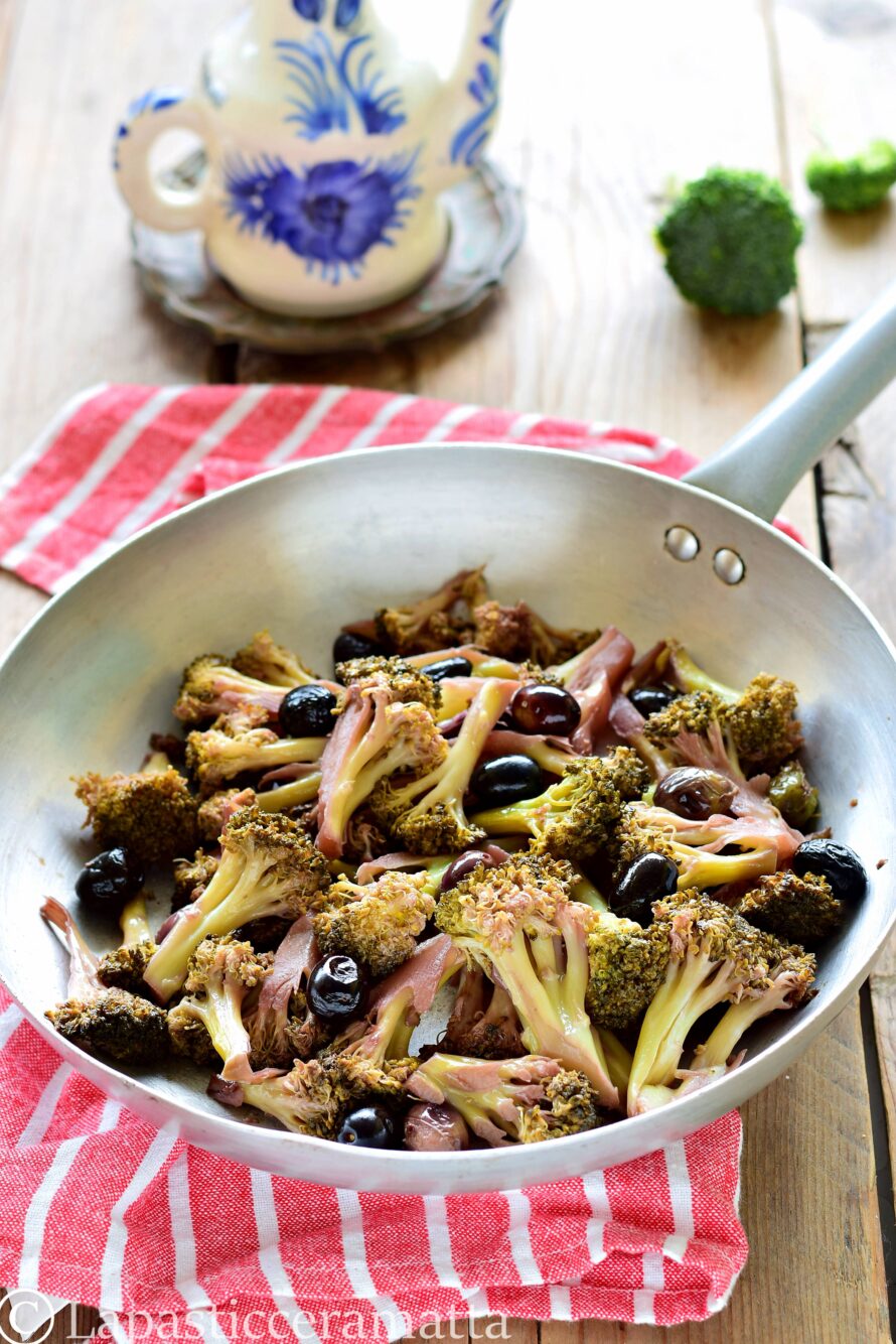Broccoli in padella al vino e olive senza lessarli prima