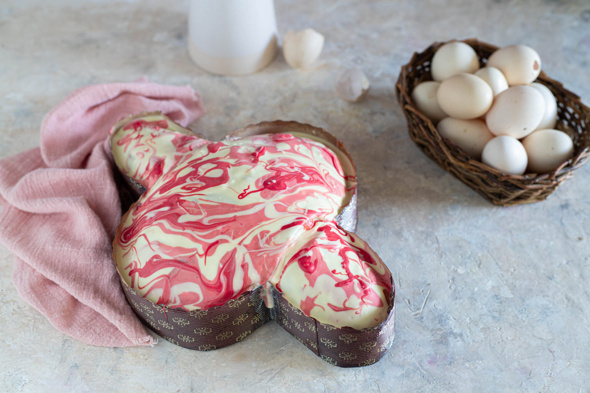 Colomba facile di pan brioche con glassa variegata