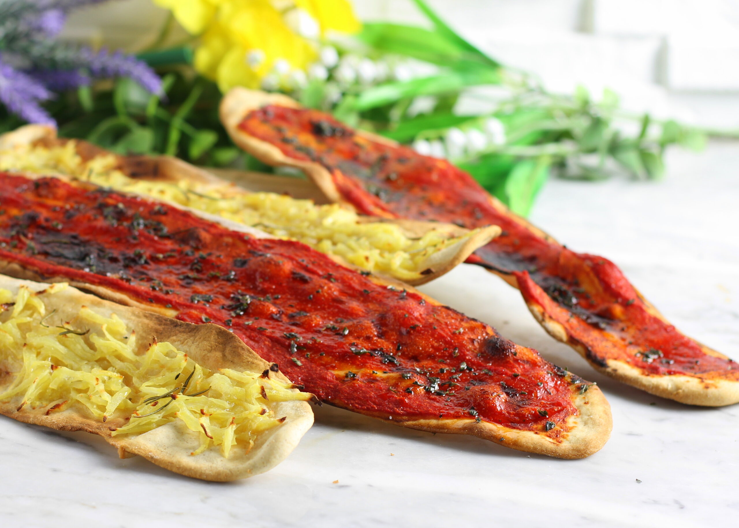 Lingue di pizza integrali e croccanti