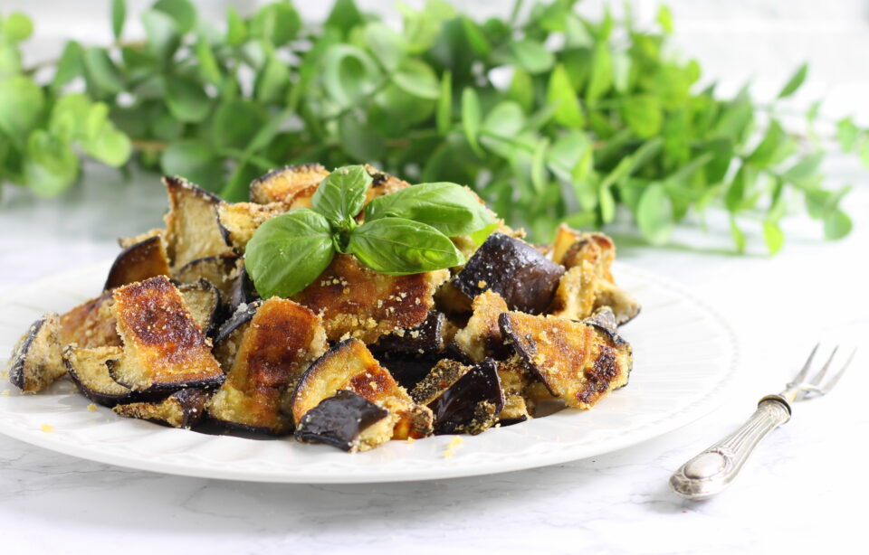 Melanzane a tocchetti gratinate in forno