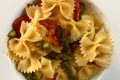 Farfalle con asparagi e pomodorini