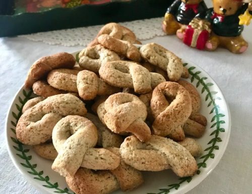 Biscotti con grano saraceno e panna