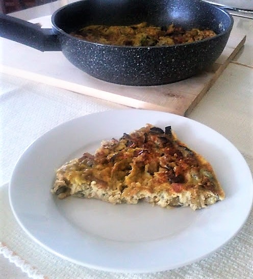 Frittata con melanzane e prosciutto cotto