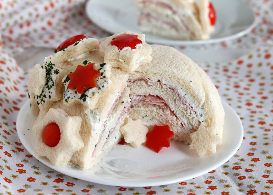 Zuccotto di Natale con prosciutto cotto e ricotta