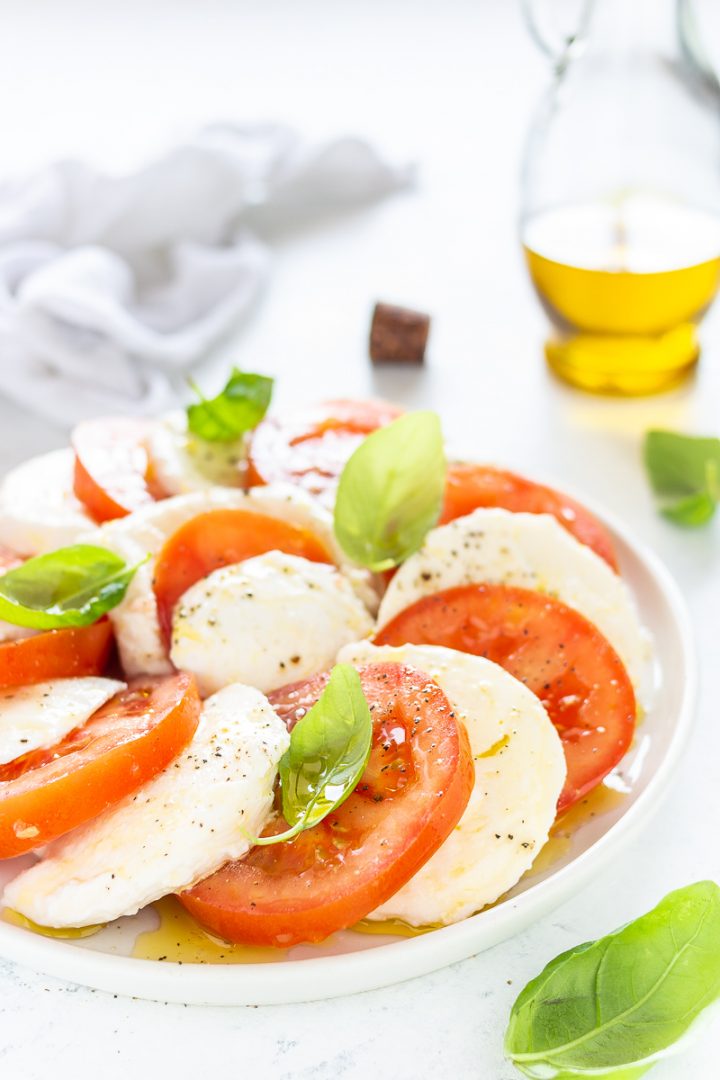 Insalata Caprese, La Ricetta Per Realizzarla Alla Perfezione