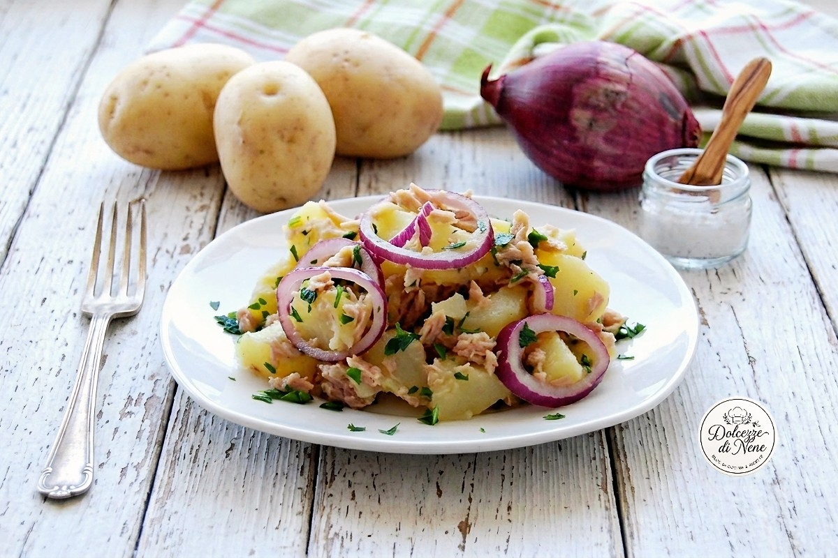 insalata di patate e tonno con cipolla rossa di tropea