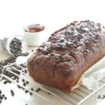 Plumcake al cacao con gocce di cioccolato