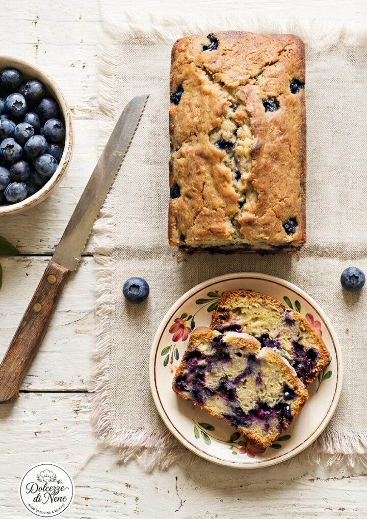 Plumcake allo yogurt e mirtilli