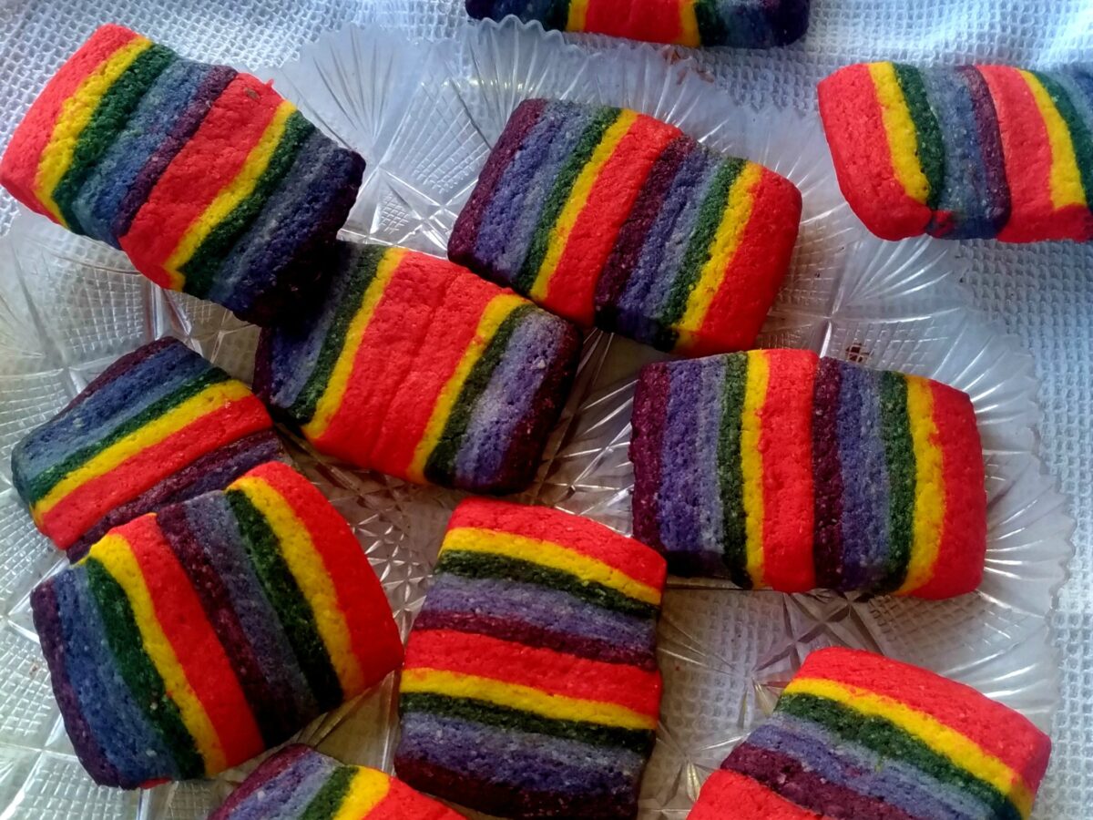 Biscotti arcobaleno alla vaniglia