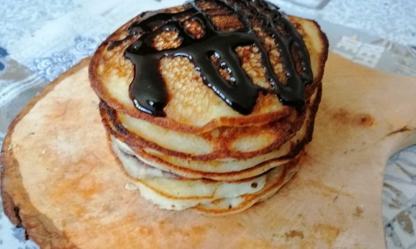 Pancake con cioccolato fuso