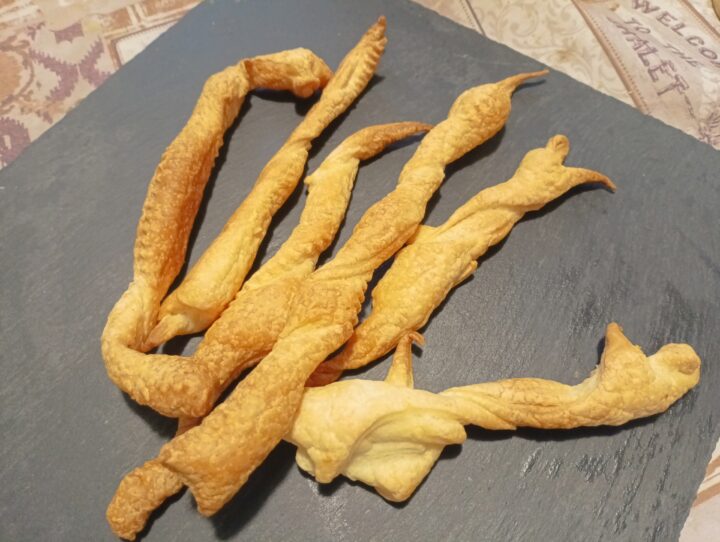 Dita di strega con pasta sfoglia