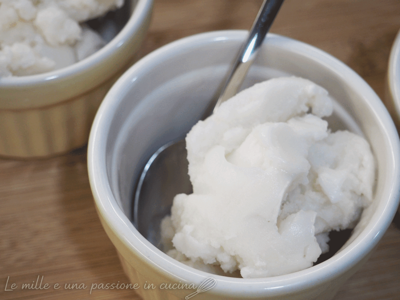 coppetta con granita alla mandorla