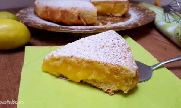 Torta con crema al limone ricetta semplice