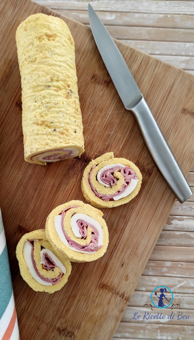 Rotolo di frittata al forno con prosciutto e mozzarella – Le Ricette di Bea