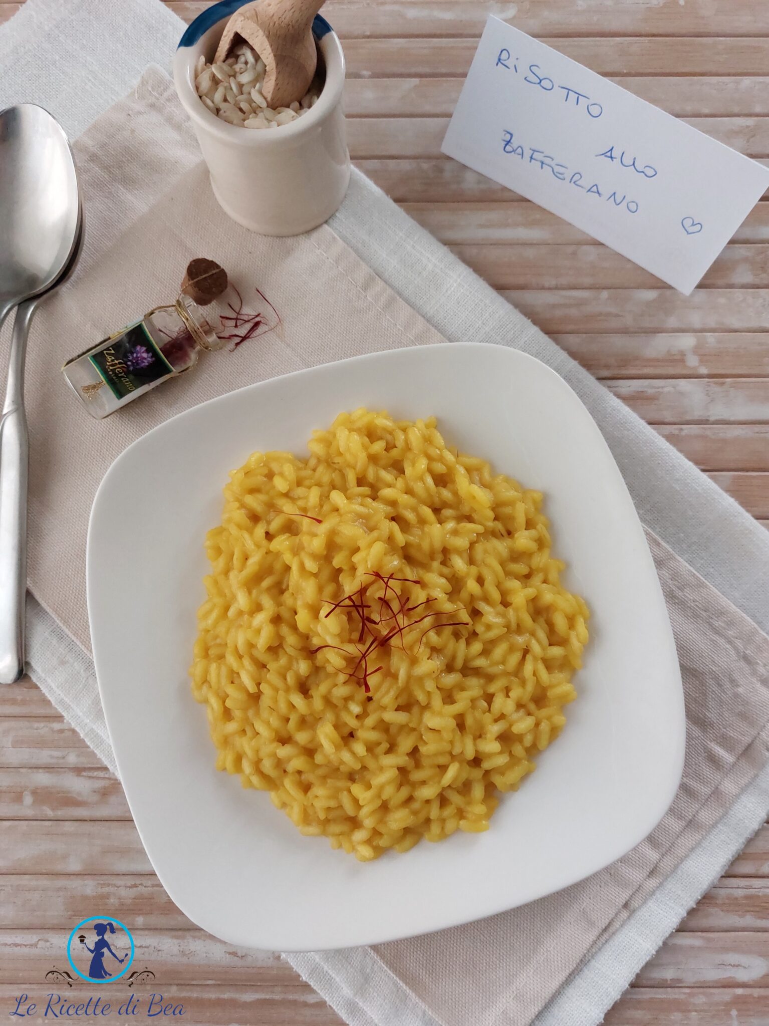 Risotto allo zafferano cremoso per due persone Le Ricette di Bea