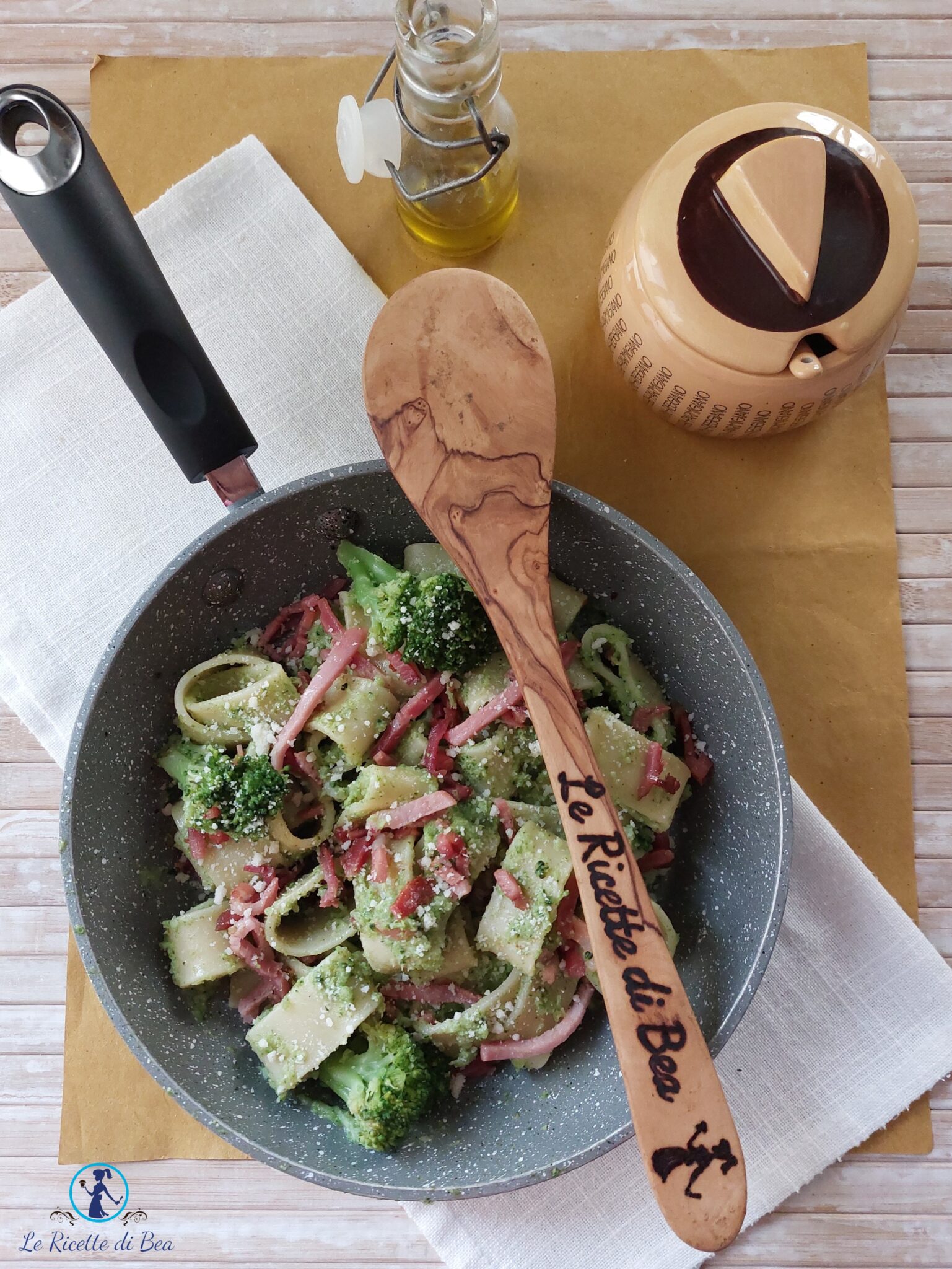 Pasta con Crema di Broccoli e Speck ricetta cremosa passo passo – Le ...