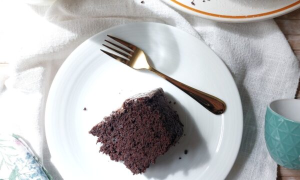 Torta al cacao senza uova e burro