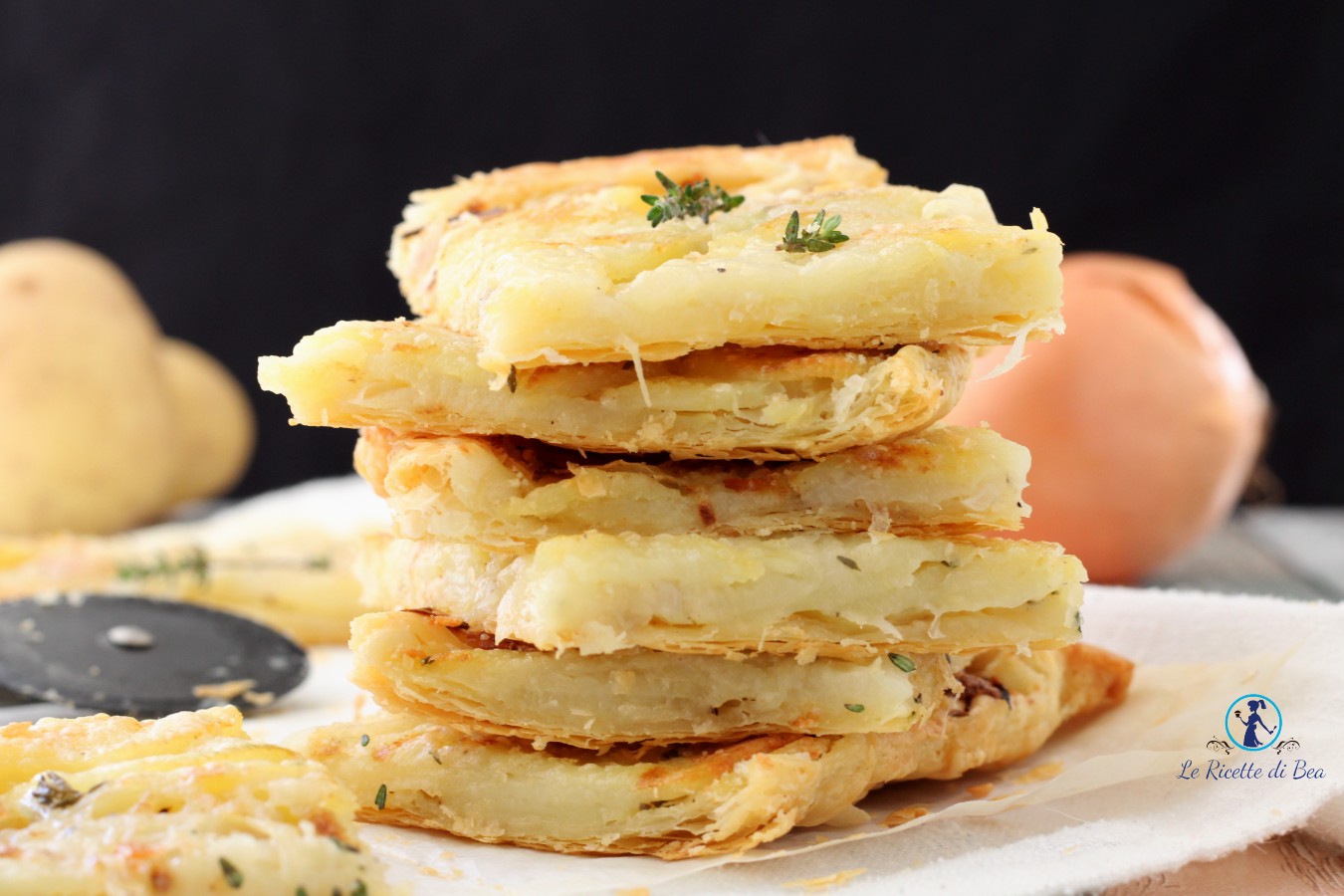 pasta sfoglia con cipolla e patata