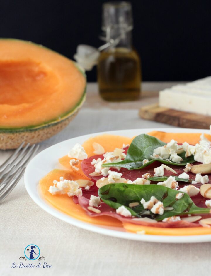 carpaccio con melone e bresaola, spinacino e feta