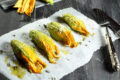 Fiori di zucchina ripieni di Pan di Formaggio e Asiago DOP Gallo Nero