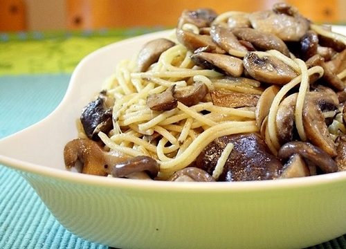 Spaghetti alla carbonara di funghi